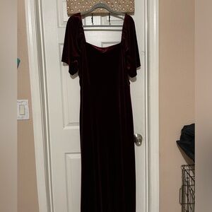 Fashion Mural Long Velvet Burgundy Dress